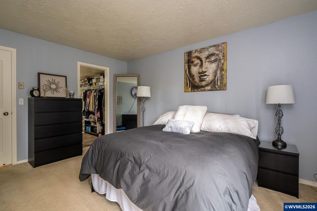 4000 Carman #E-68 Dr, Lake Oswego, OR 97035