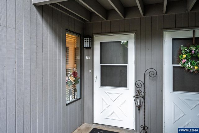 4000 Carman #E-68 Dr, Lake Oswego, OR 97035