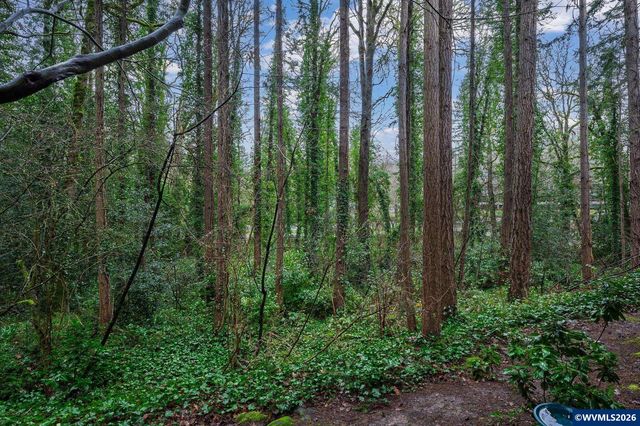 4000 Carman #E-68 Dr, Lake Oswego, OR 97035