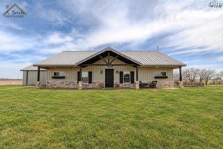 9118 HALL ROAD, Iowa Park, TX 76367