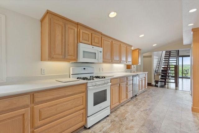 150 County Road 1604, Clifton, TX 76634