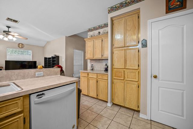 6106 Jessica Dr, Corpus Christi, TX 78414