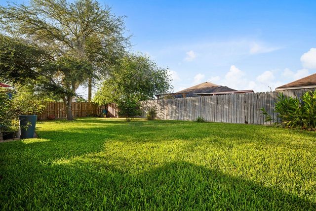 6106 Jessica Dr, Corpus Christi, TX 78414