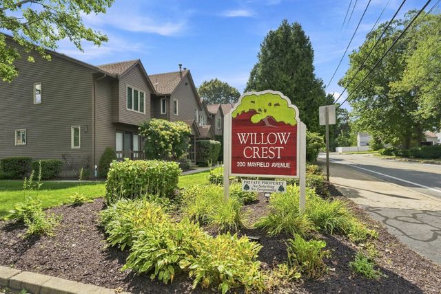 200 Mayfield Ave C7, Cranston, RI 02920