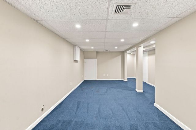 200 Mayfield Ave C7, Cranston, RI 02920
