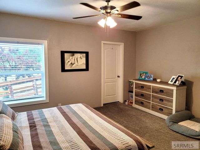 1282 N 1100 E, Shelley, ID 83274