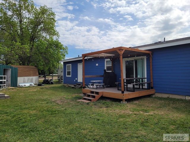 1282 N 1100 E, Shelley, ID 83274