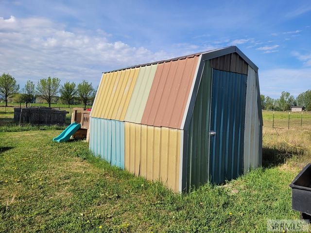 1282 N 1100 E, Shelley, ID 83274