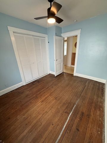 145 Moxon St, Springfield, MA 01151