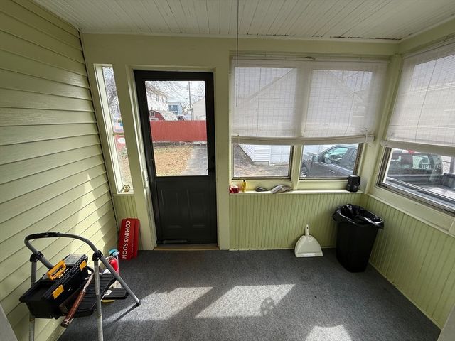 145 Moxon St, Springfield, MA 01151