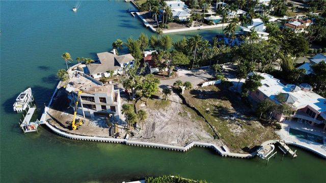 3210 HIGEL AVENUE, Sarasota, FL 34242