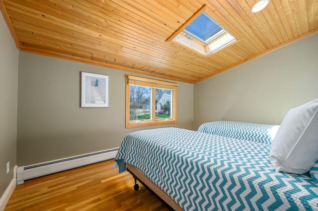 61 Linda Lane, Hyannis, MA 02601