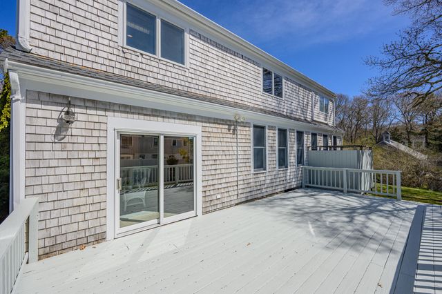 61 Linda Lane, Hyannis, MA 02601