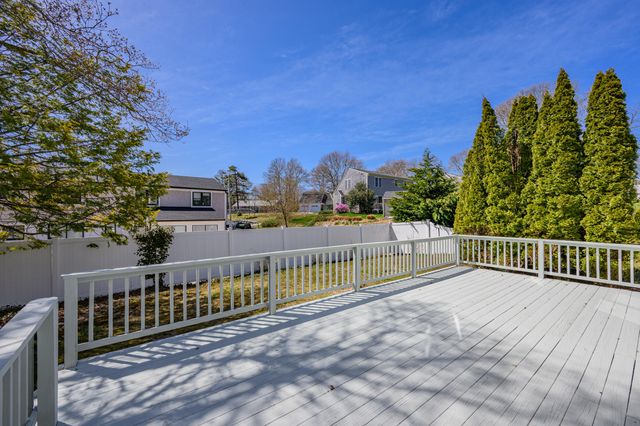 61 Linda Lane, Hyannis, MA 02601