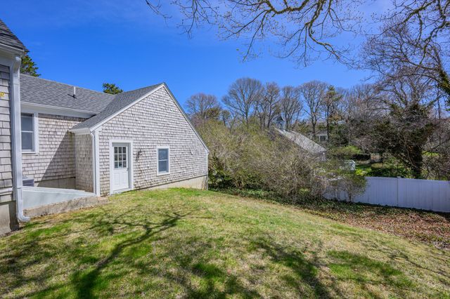 61 Linda Lane, Hyannis, MA 02601