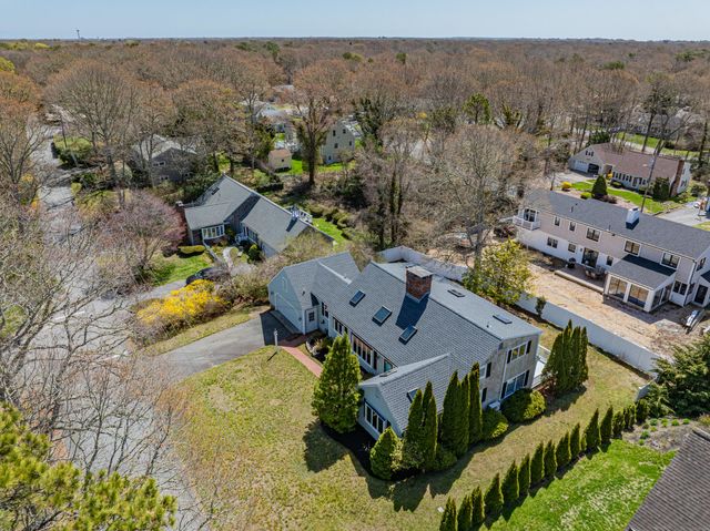 61 Linda Lane, Hyannis, MA 02601