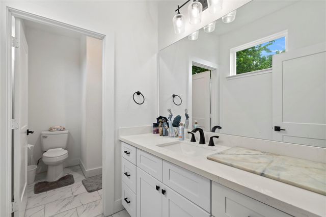 1222 Mcneil Street, Houston, TX 77009