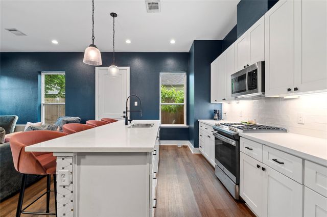 1222 Mcneil Street, Houston, TX 77009