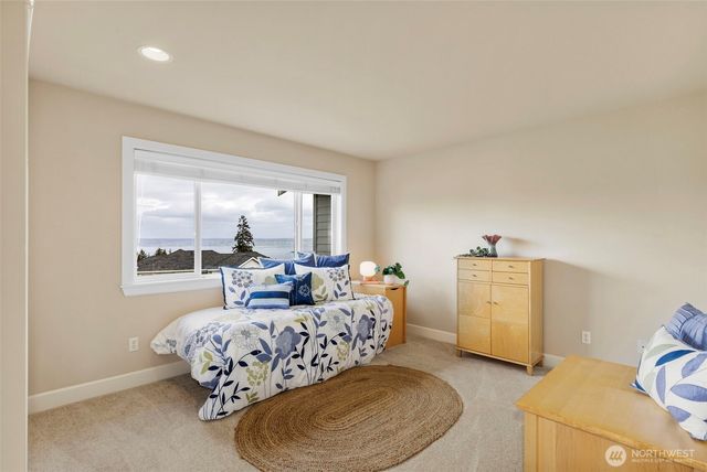 11560 NE Skyward Loop, Kingston, WA 98346