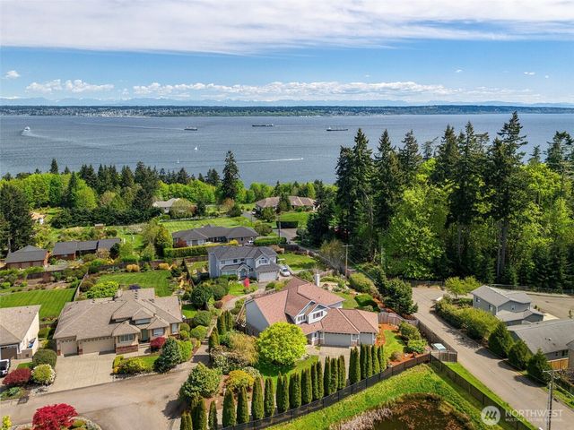 11560 NE Skyward Loop, Kingston, WA 98346