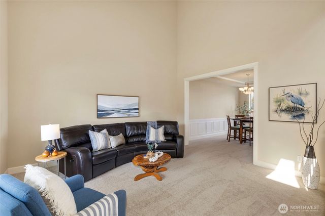 11560 NE Skyward Loop, Kingston, WA 98346