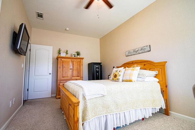 3156 N Arroyo Avenue, Fresno, CA 93727