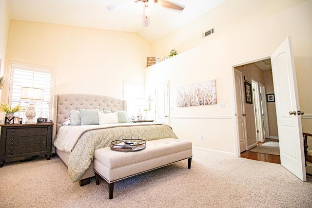 3156 N Arroyo Avenue, Fresno, CA 93727