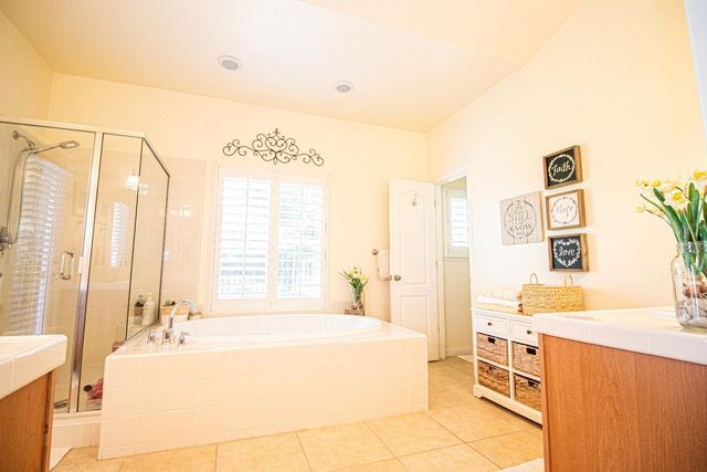 3156 N Arroyo Avenue, Fresno, CA 93727