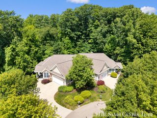 16300 Riverdale Court 38, Ferrysburg City, MI 49456
