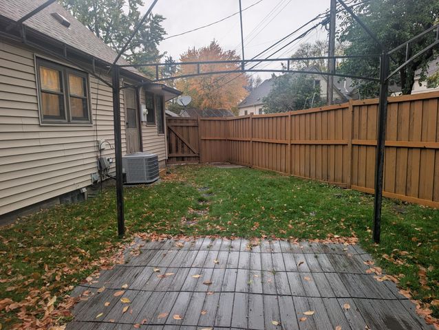 5515 15th Avenue S, Minneapolis, MN 55417