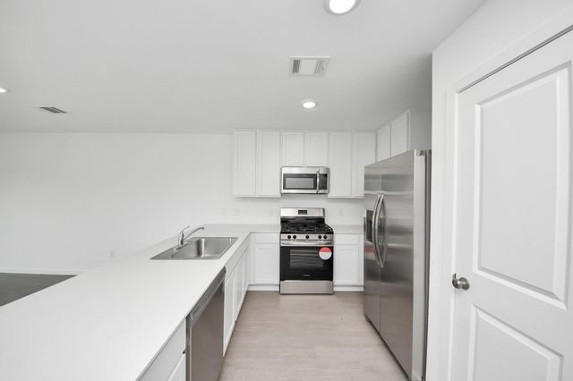 27438 Sweetwater Bay Drive, Katy, TX 77493