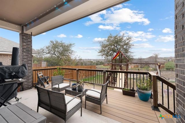 216 Emerald Garden Road, San Marcos, TX 78666