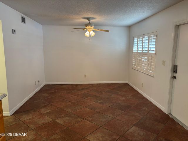 3724 S Atlantic Ave Unit 4, Daytona Beach, FL 32118