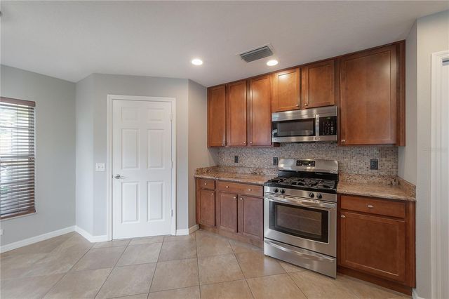 10248 WOODFORD BRIDGE STREET, Tampa, FL 33626