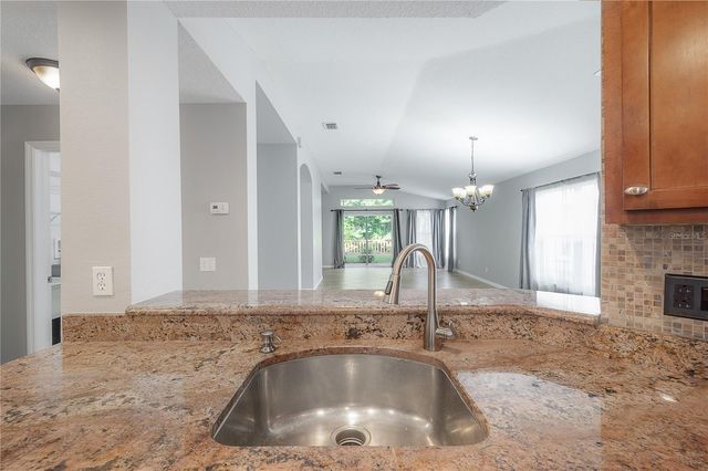 10248 WOODFORD BRIDGE STREET, Tampa, FL 33626