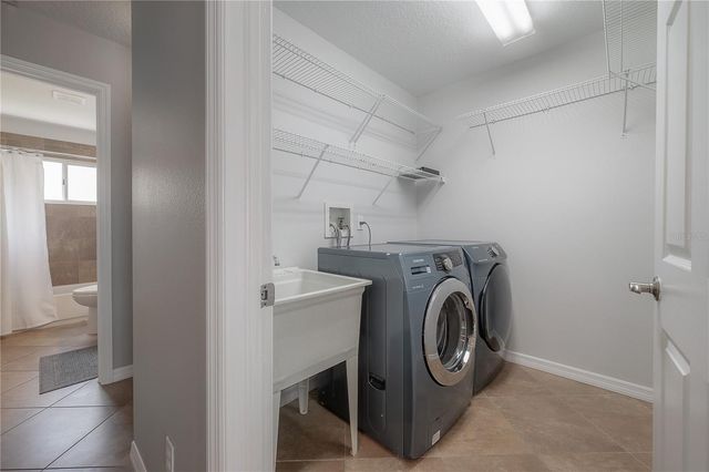 10248 WOODFORD BRIDGE STREET, Tampa, FL 33626