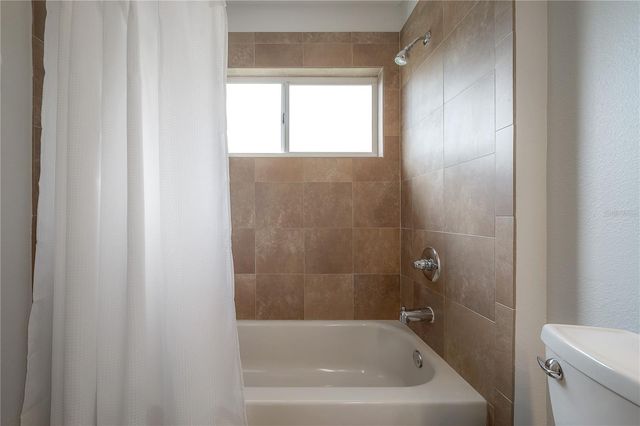 10248 WOODFORD BRIDGE STREET, Tampa, FL 33626