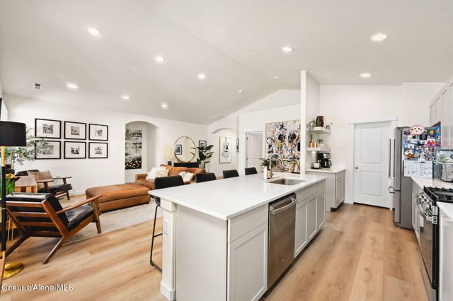 16037 N Hadley Loop, Rathdrum, ID 83858