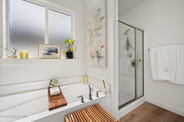 16037 N Hadley Loop, Rathdrum, ID 83858