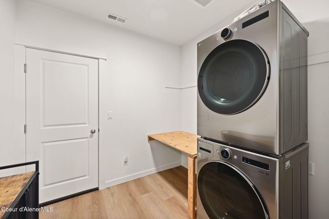 16037 N Hadley Loop, Rathdrum, ID 83858