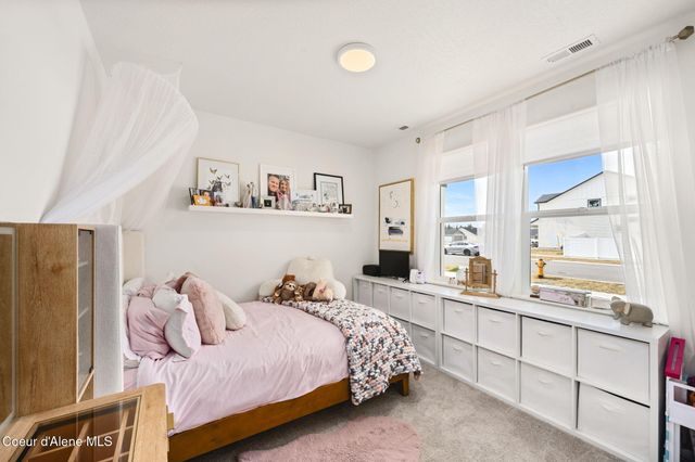 16037 N Hadley Loop, Rathdrum, ID 83858