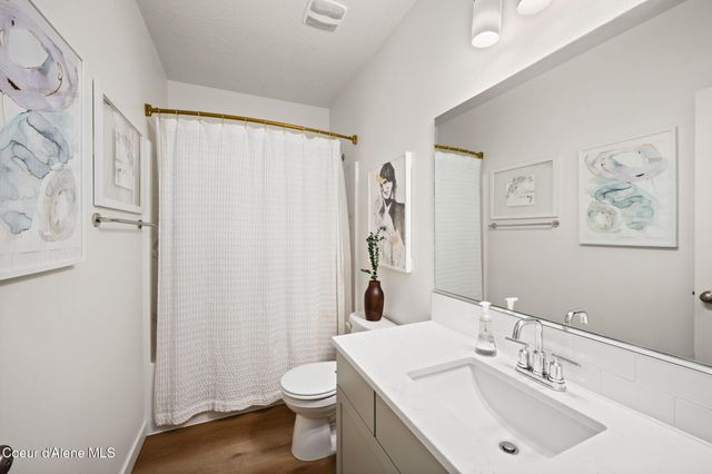 16037 N Hadley Loop, Rathdrum, ID 83858