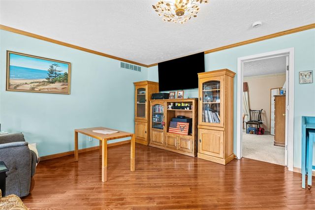 360 Chatterson Road, Muskegon, MI 49442