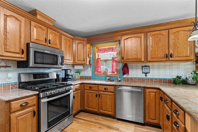 360 Chatterson Road, Muskegon, MI 49442