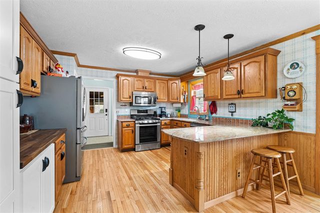 360 Chatterson Road, Muskegon, MI 49442