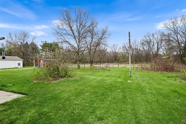 360 Chatterson Road, Muskegon, MI 49442