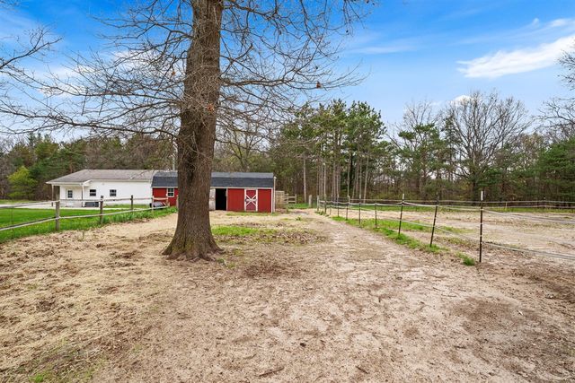 360 Chatterson Road, Muskegon, MI 49442