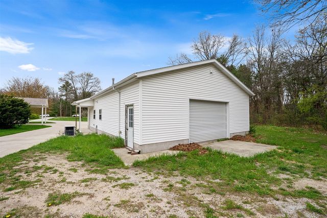 360 Chatterson Road, Muskegon, MI 49442