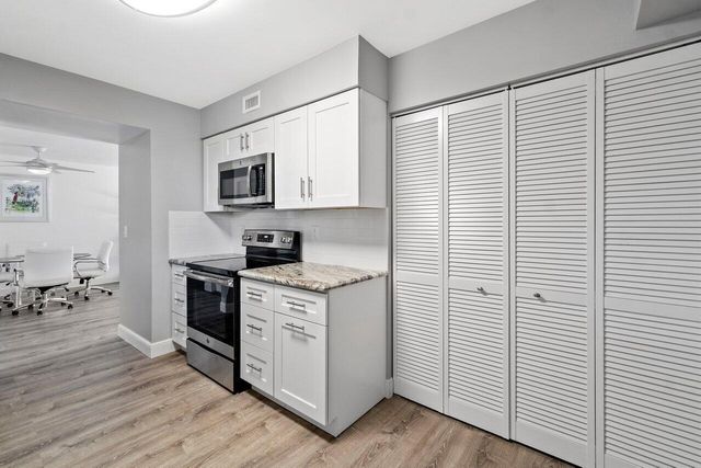 950 Egret Circle 5206, Delray Beach, FL 33444