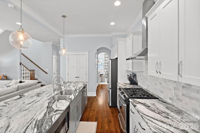 1421 Downs Avenue, Charlotte, NC 28205